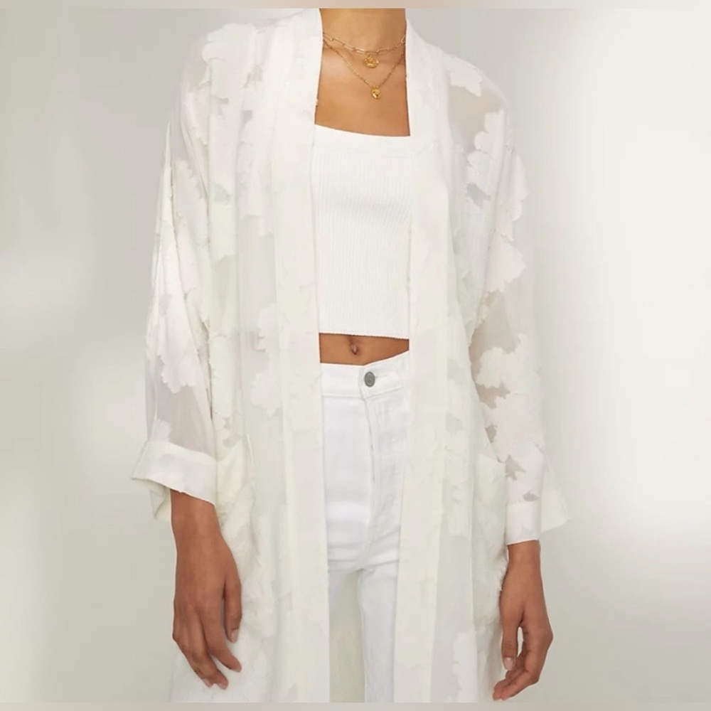 Aritzia Wilfred Durante Jacket Lace White Robe Kimono Floral Bridal Wedding XS